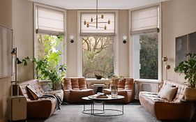 S&A Vondel Park Hotel